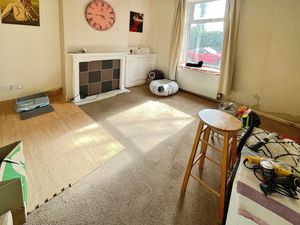 Lounge- click for photo gallery